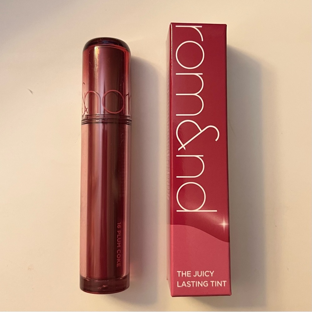 Rom&nd The Juicy Lasting Tint in 16 Plum Coke